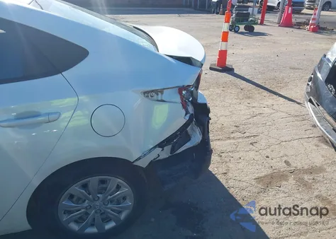 2018 Hyundai Accent Se from USA, damaged, VIN 3KPC24A33JE024681